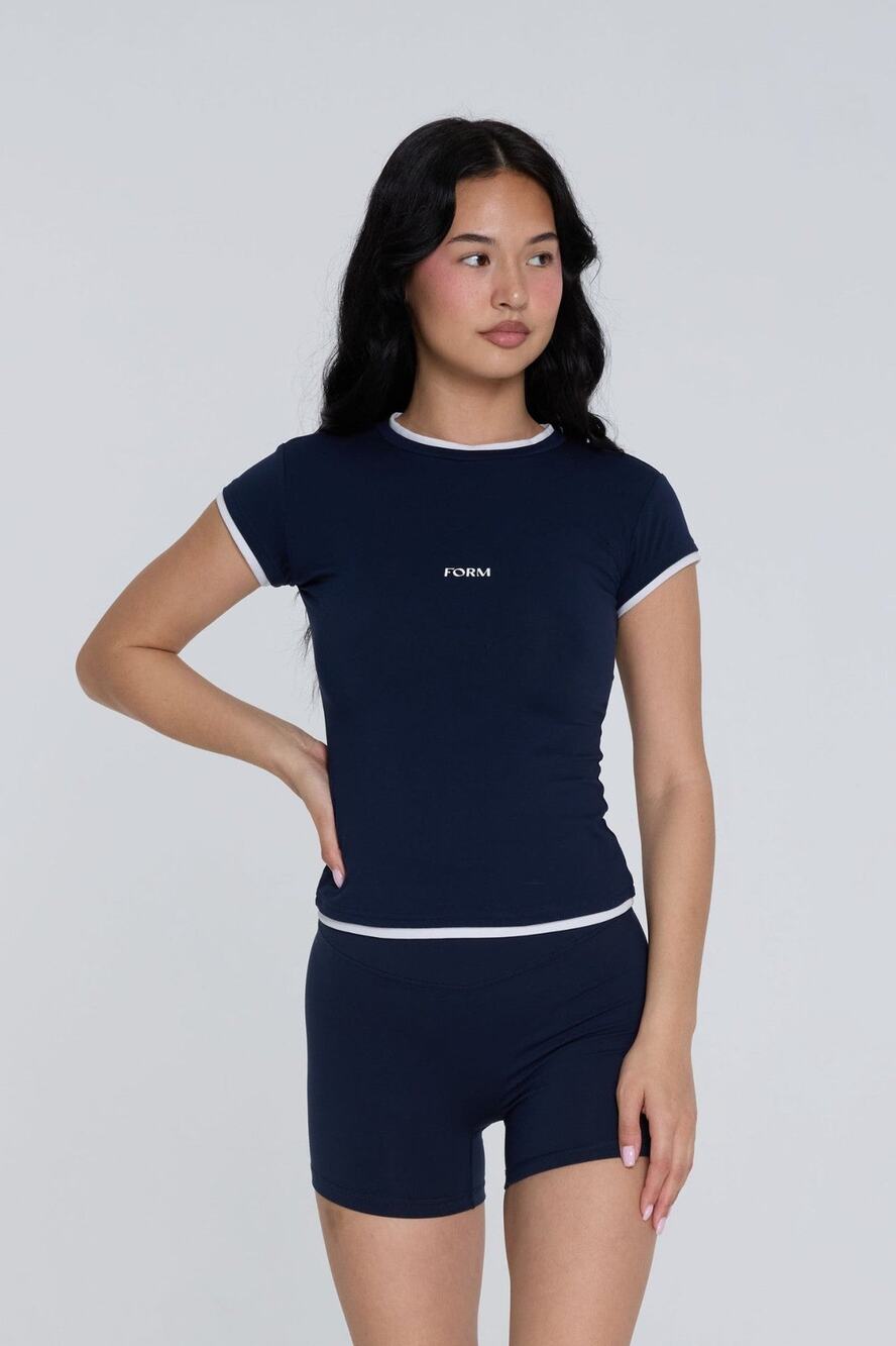 Form Layering Crewneck Short Sleeves Tee - M